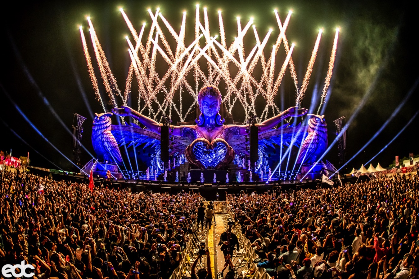 �麣U8���ʡ�(�й�)���޹�˾�����Ļ���ý���޹�˾