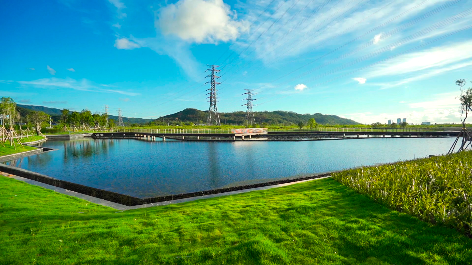 ���ٺ��඼���һָ�ӷ���Ŀ