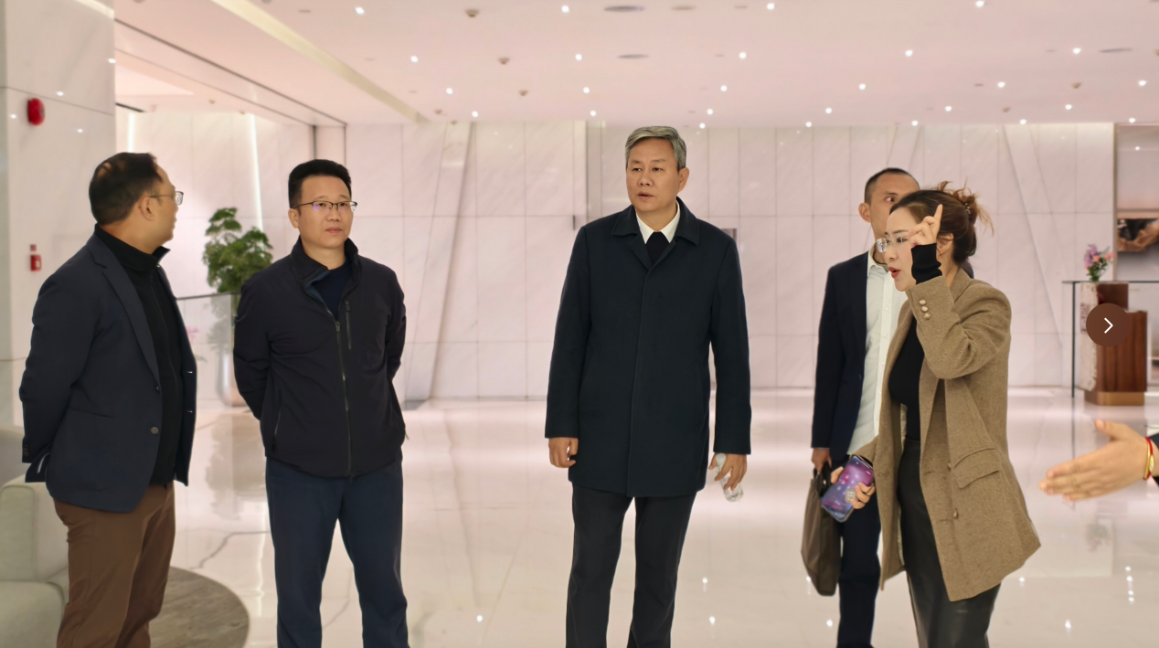 ���ż�ί�����������й�˾��չ���н���